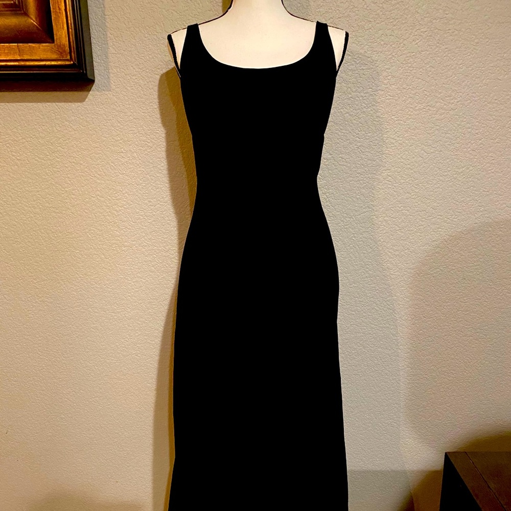 Long black cocktail dress 🖤